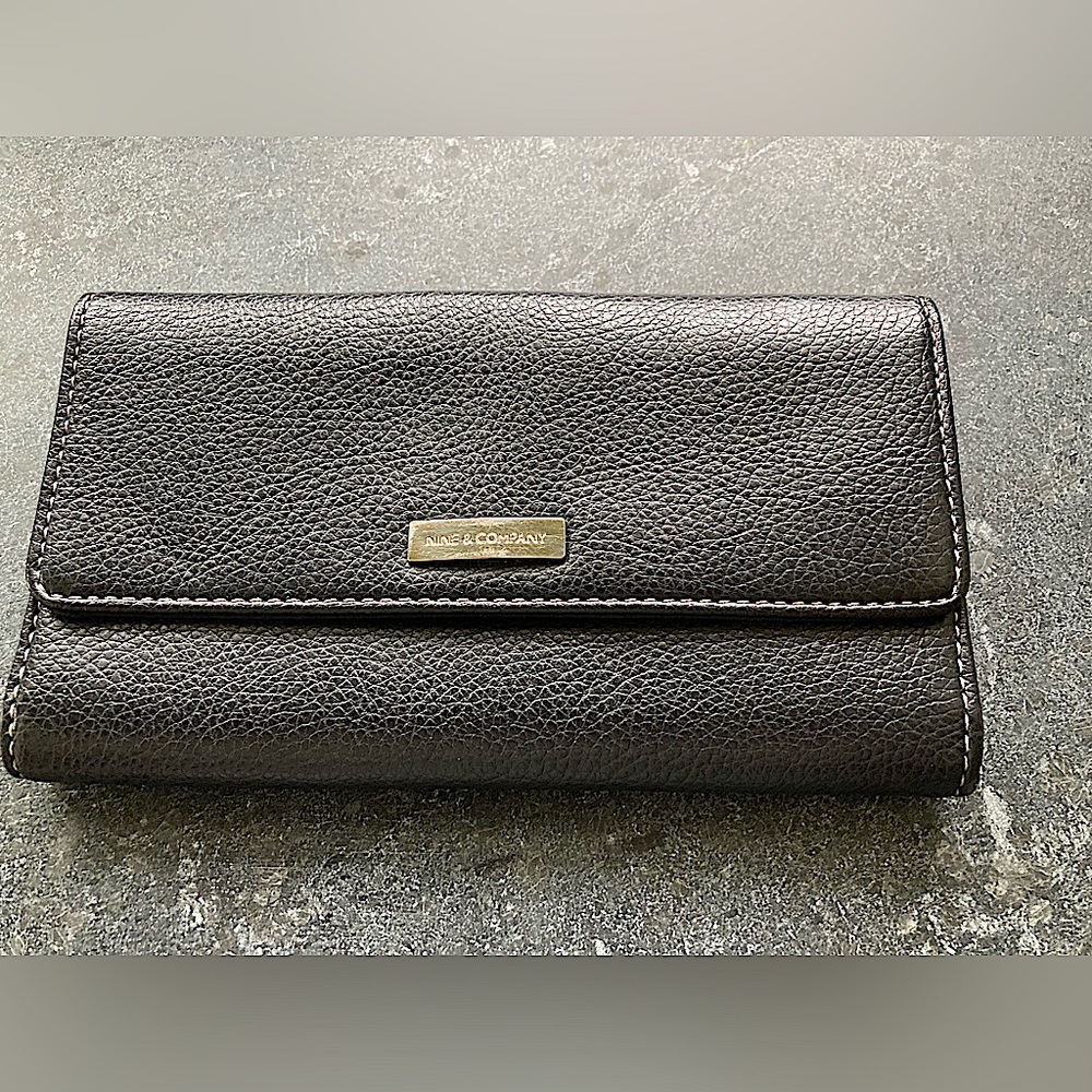 2/$15- Nine & Company - Black Trifold Wallet